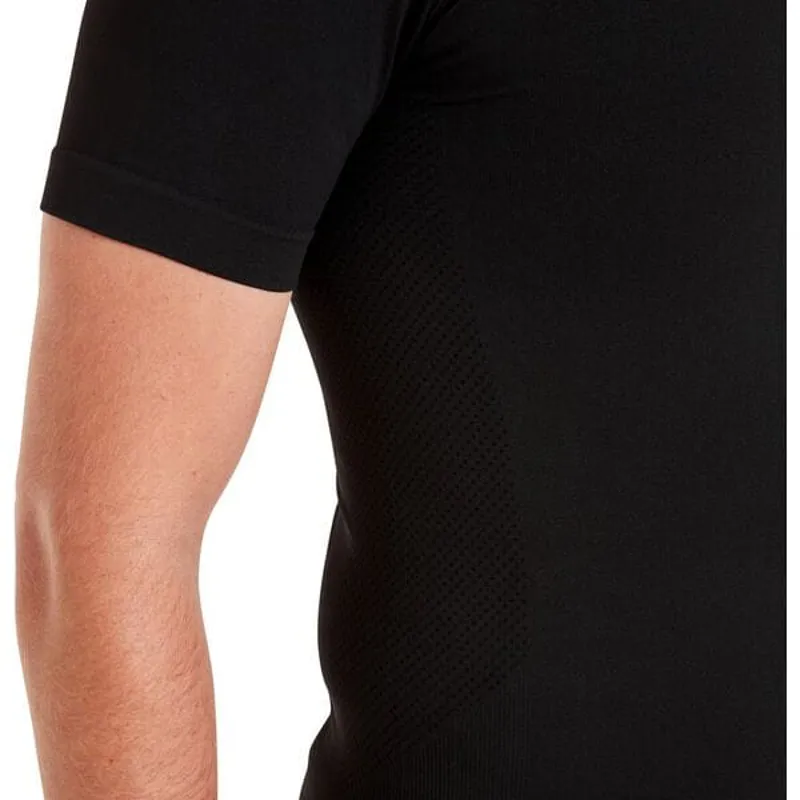 Madison Roam Isoler Mesh Short Sleeve Baselayer in Black -4